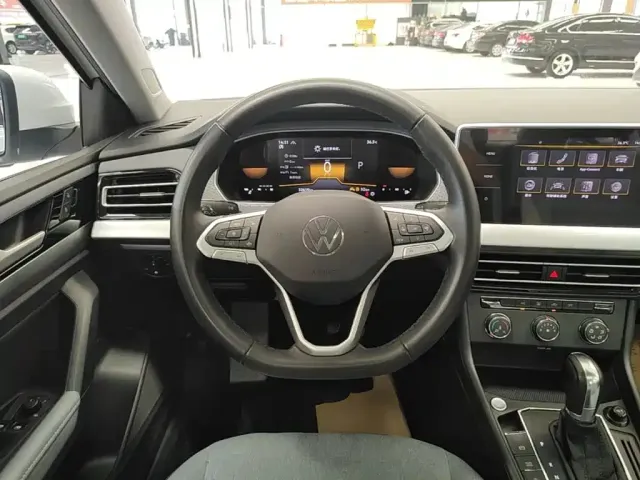 Volkswagen Lavida 2023 300TSI DSG Comfort Edition — Фото автомобиля 6