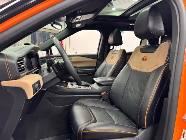 Ford Explorer — Фото автомобиля 6