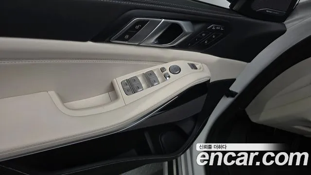 BMW X7 — Фото автомобиля 30
