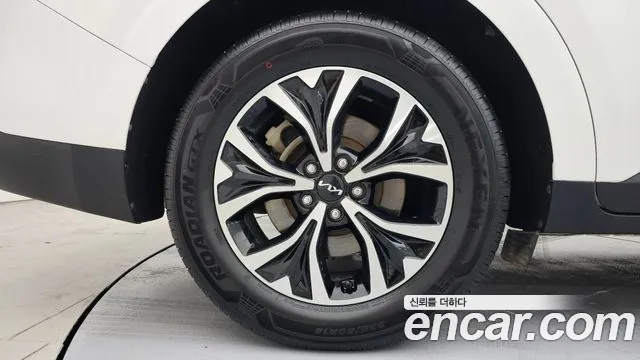 Kia Canival Carnival 4 поколение 9 мест Prestige — Фото автомобиля 5
