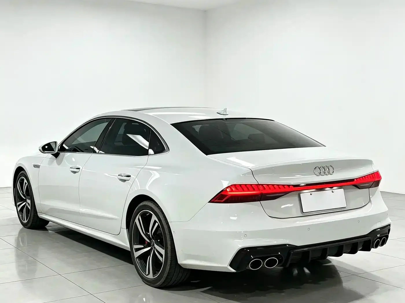 Audi Audi A7L 2024 45TFSI quattro S-line Vision Edition Crystal Package — Фото автомобиля 11