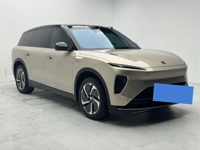 Nio ES8 — Фото автомобиля 3