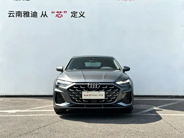 Audi Audi A3 2025 Model Sportback 35TFSI Flying Joy Edition — Фото автомобиля 3