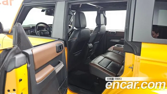Ford Bronco — Фото автомобиля 12