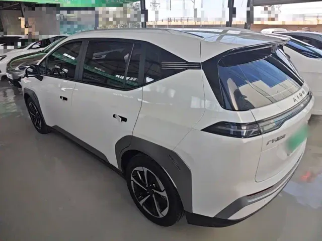 GAC Aion Y — Фото автомобиля 4