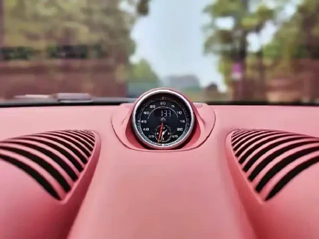 Porsche 718 — Фото автомобиля 9