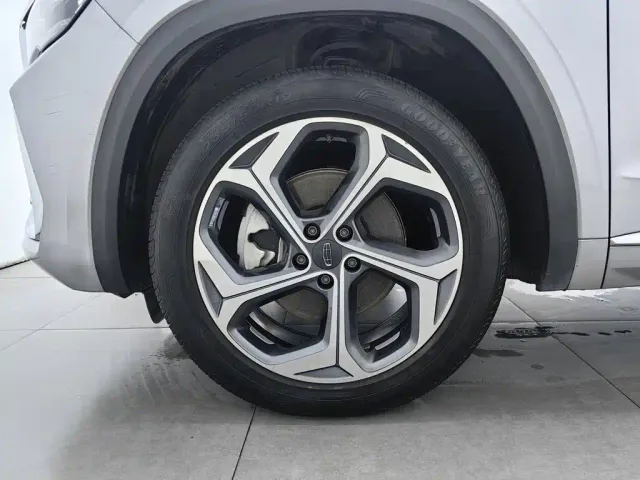 Geely Xingyue L — Фото автомобиля 17