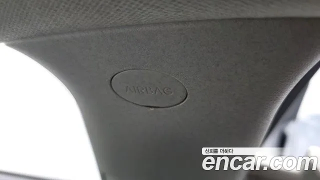 Kia Niro — Фото автомобиля 29