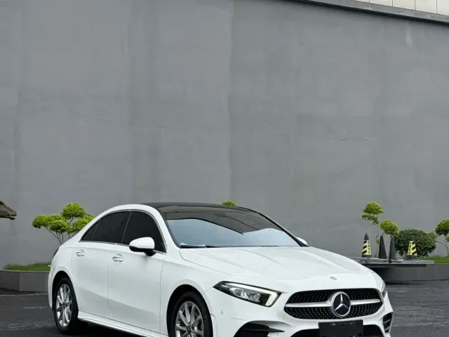 Mercedes-Benz A-Class — Фото автомобиля 2