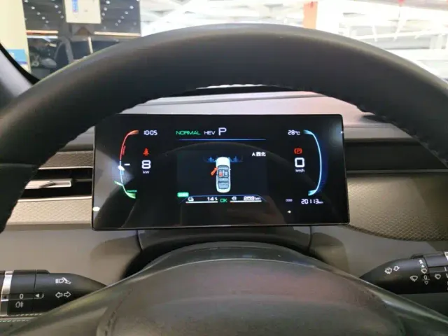 BYD Qin PLUS — Фото автомобиля 11