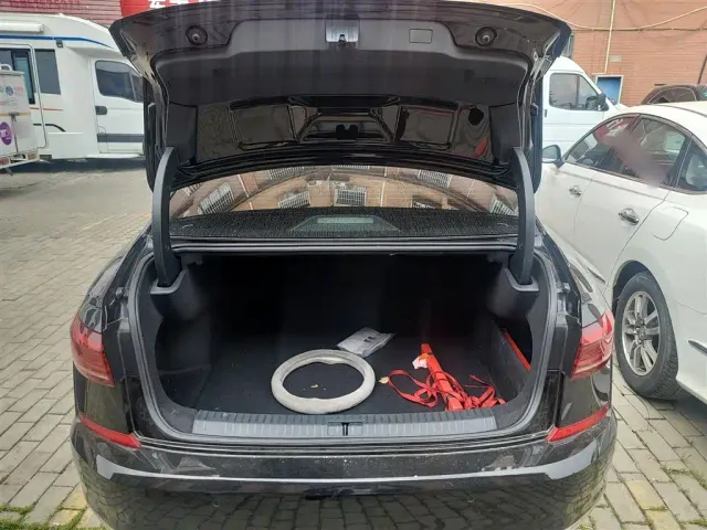 Volkswagen Passat — Фото автомобиля 18