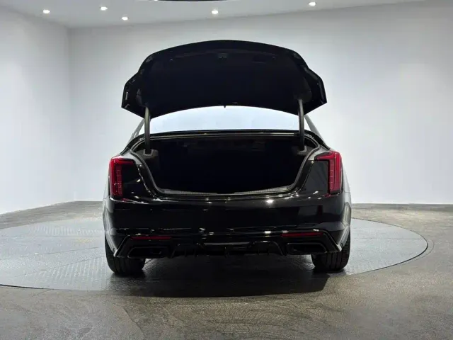 Cadillac CT5 — Фото автомобиля 9