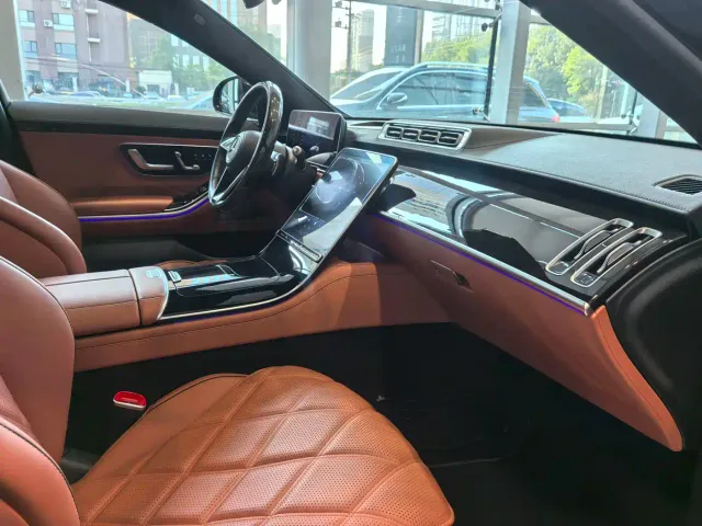 Mercedes-Benz Maybach S-Class — Фото автомобиля 17