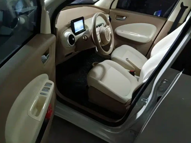 Wuling Hongguang Mini EV — Фото автомобиля 12
