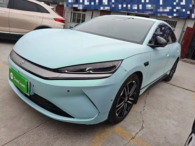 Фотография автомобиля — BYD Qin L