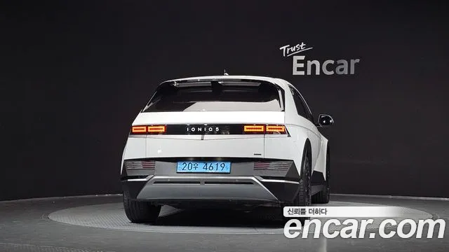 Hyundai Ioniq 5 — Фото автомобиля 4
