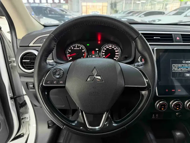 Mitsubishi ASX — Фото автомобиля 12