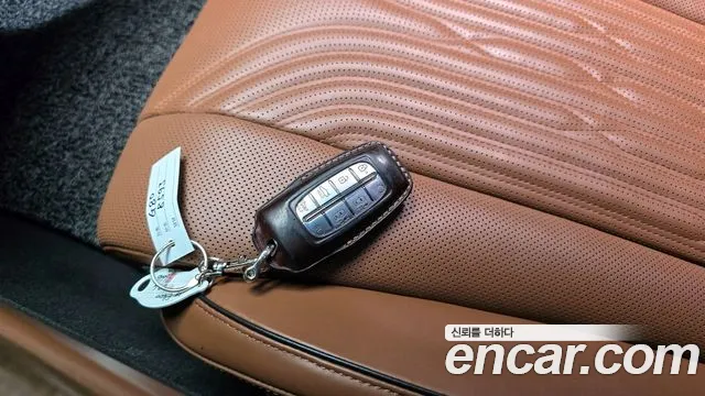 Genesis G80 Бензин 3.5 турбо AWD — Фото автомобиля 14