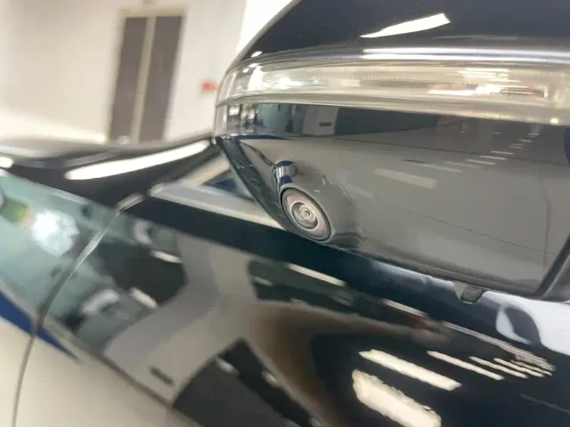 Mercedes-Benz S-Class — Фото автомобиля 24