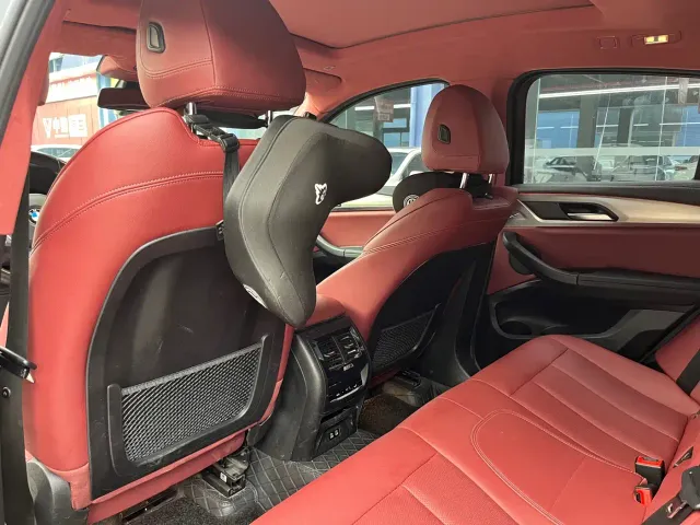 BMW X4 — Фото автомобиля 10