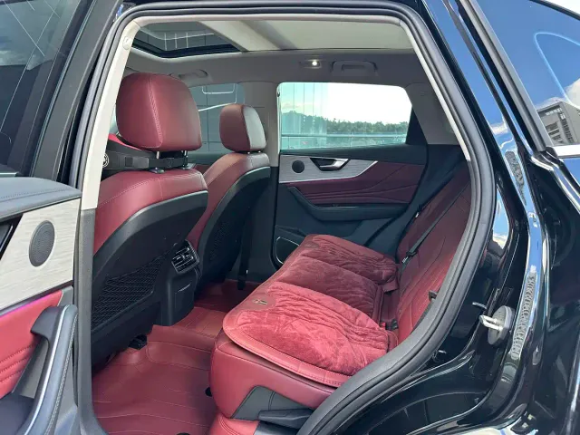 Hongqi HS5 — Фото автомобиля 9