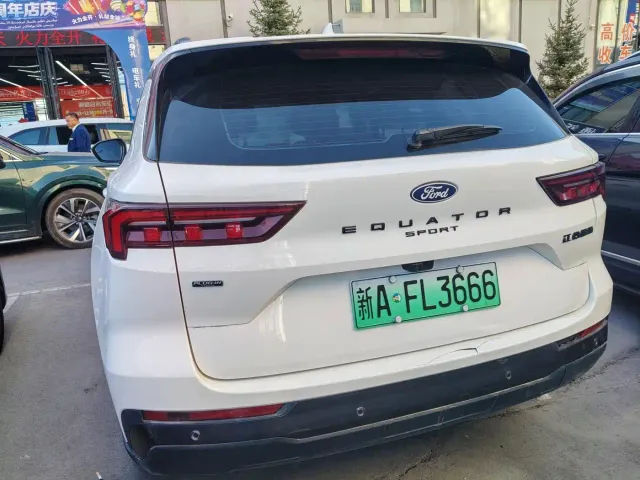 Ford Lingrui — Фото автомобиля 8