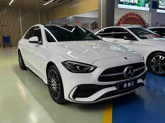 Mercedes-Benz C-Class — Фото автомобиля 3