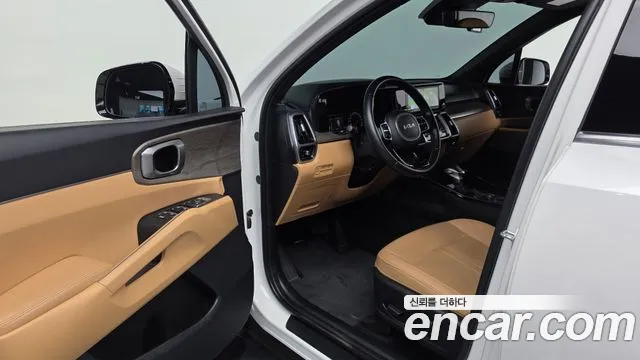 Kia Sorento Sorento 4-е поколение Бензин 2.5T 2WD — Фото автомобиля 9