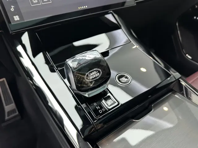 Land Rover Range Rover Sport — Фото автомобиля 8
