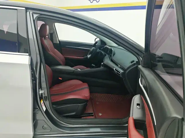 Changan Eado — Фото автомобиля 8