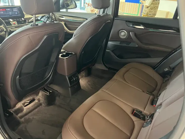 BMW X1 — Фото автомобиля 9