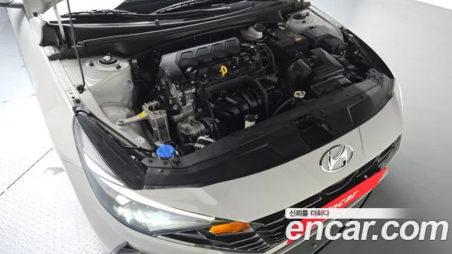 Hyundai AVANTE Avante (CN7) — Фото автомобиля 5