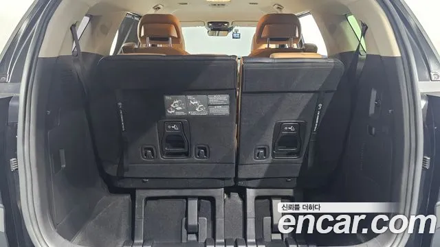 Kia Canival Carnival 4 поколение Бензин 7 мест Noblesse — Фото автомобиля 17