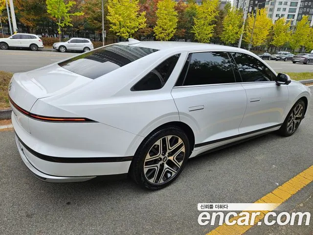 Hyundai Grandeur GN7 — Фото автомобиля 2