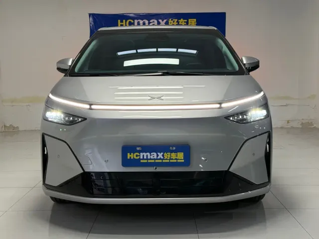 Xpeng X9 — Фото автомобиля 2