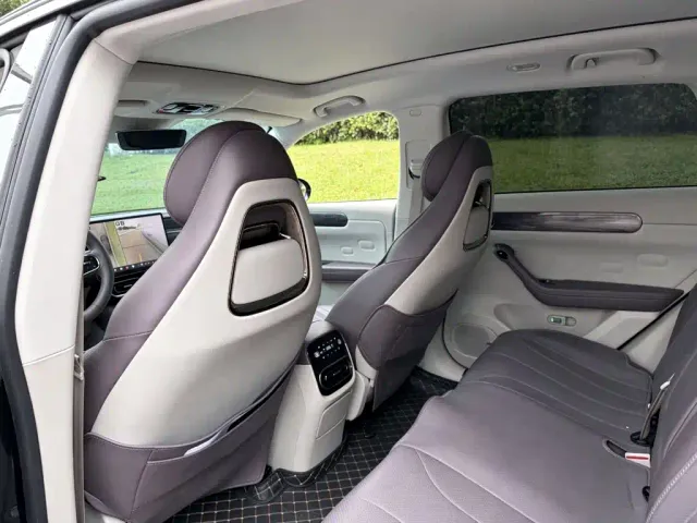 Leapmotor C11 — Фото автомобиля 7