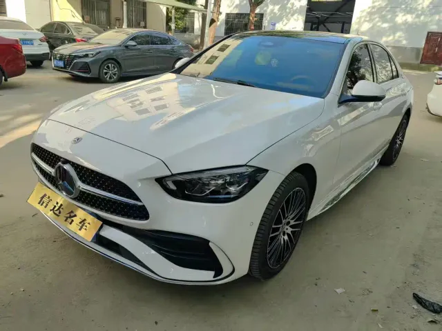 Фотография автомобиля — Mercedes-Benz C-Class