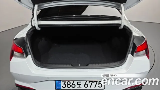 Hyundai Avante — Фото автомобиля 20