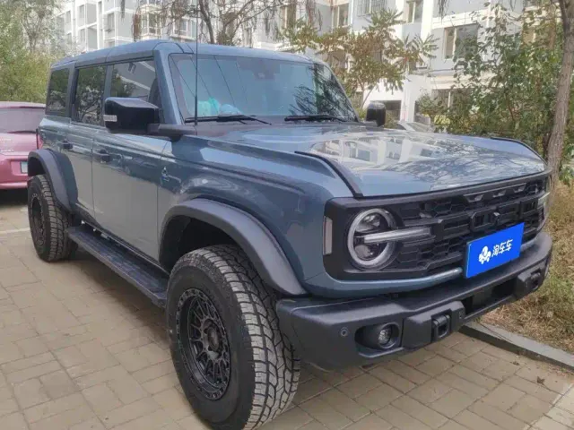 Ford Bronco — Фото автомобиля 2