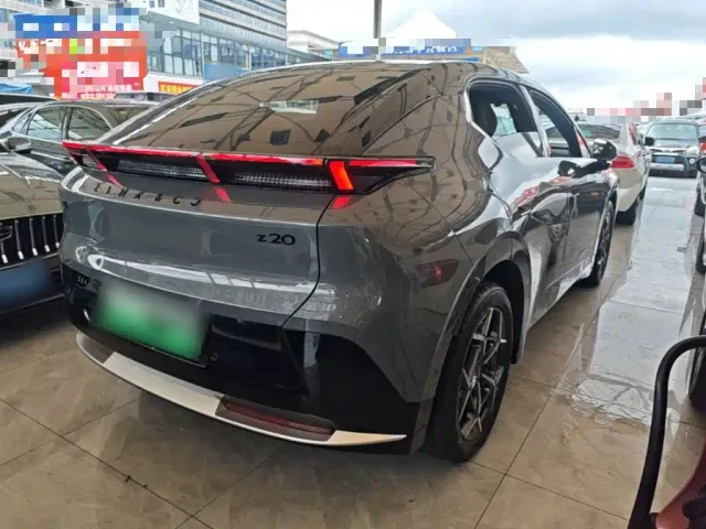 Lynk & Co Z20 — Фото автомобиля 6