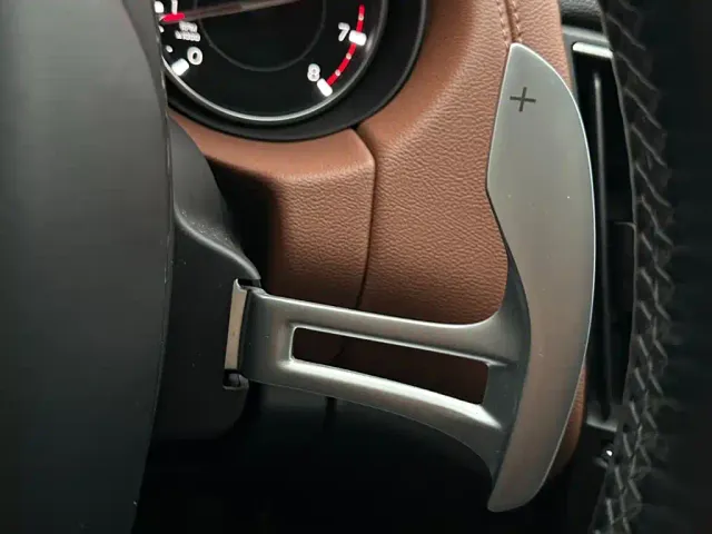 Maserati Levante — Фото автомобиля 23
