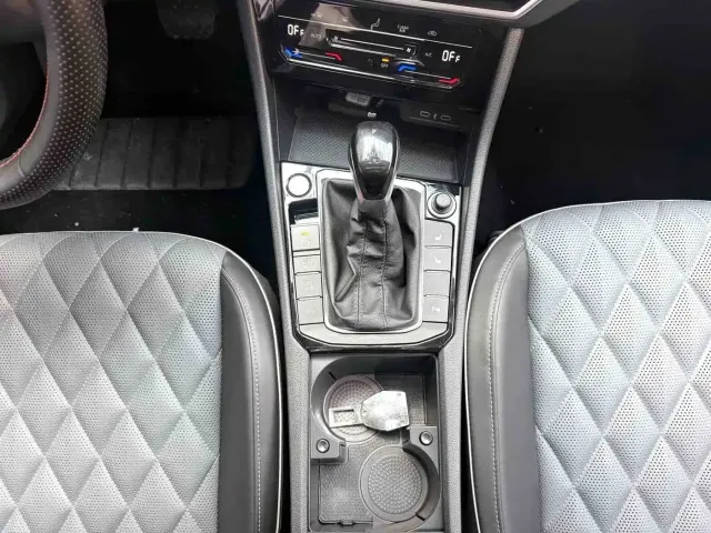 Volkswagen Sagitar — Фото автомобиля 9