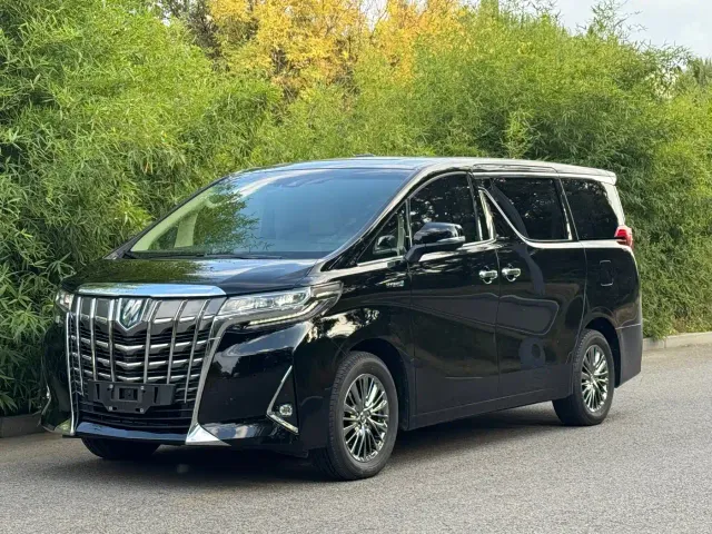 Фотография автомобиля — Toyota Alphard