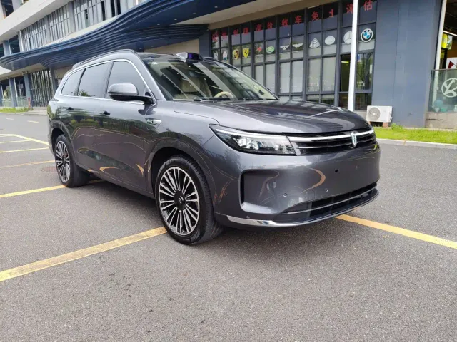 Aito M7 — Фото автомобиля 3