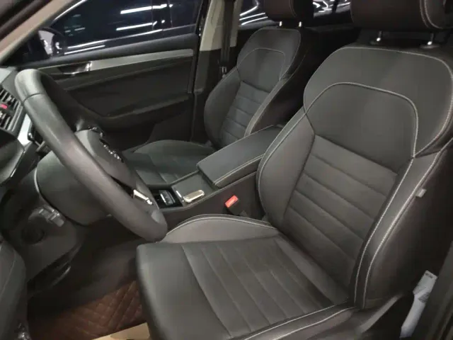 Skoda Superb — Фото автомобиля 14