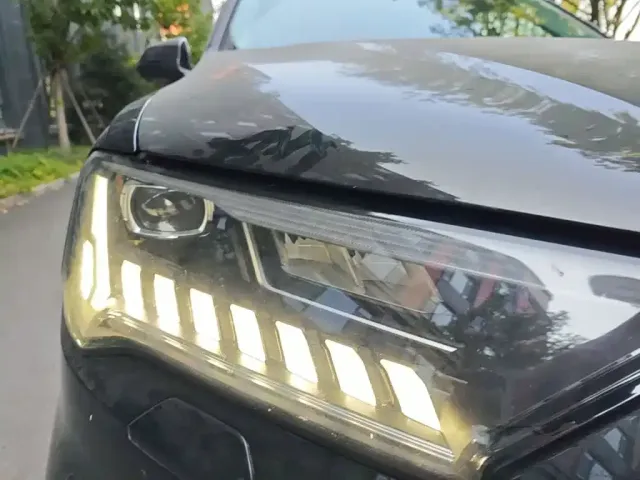 Audi Audi Q7 2023 55 TFSI quattro S line Sport — Фото автомобиля 8