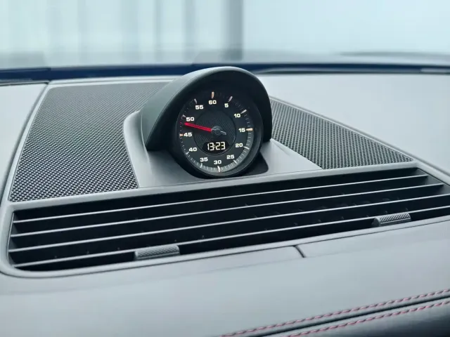 Porsche Panamera — Фото автомобиля 10