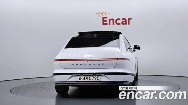 Hyundai Grandeur GN7 — Фото автомобиля 4