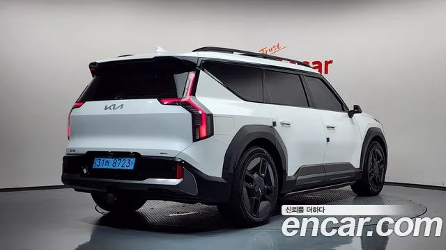 Kia EV9 — Фото автомобиля 2