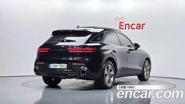 Genesis GV70 2.5T Бензин AWD — Фото автомобиля 2